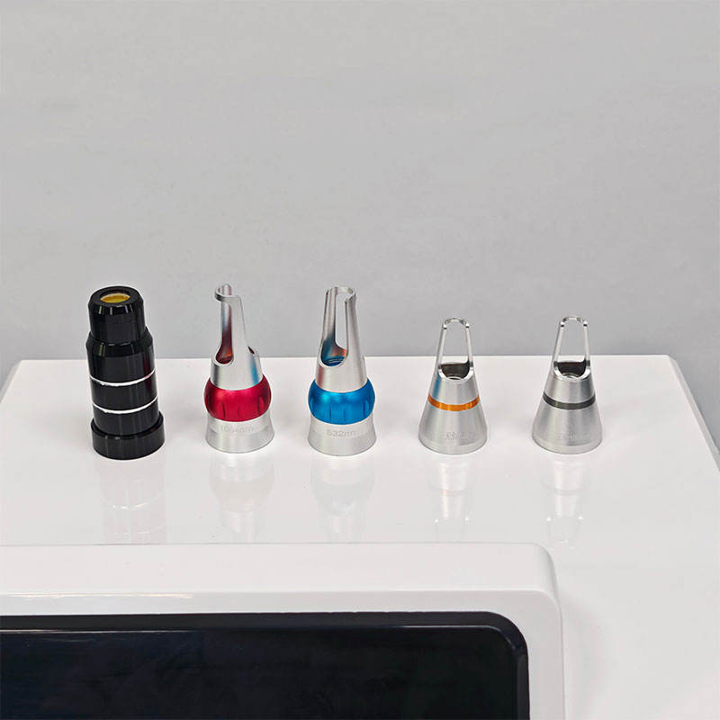 Portable Q Switch Nd Yag Laser Machine For Tattoo Removal with Non-invasive Heads